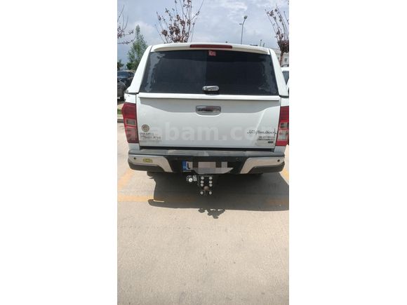 Sahibinden Isuzu D-Max 2.5 4x4 V-Cross 2012 Model