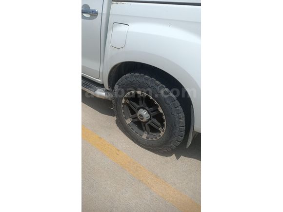 Sahibinden Isuzu D-Max 2.5 4x4 V-Cross 2012 Model