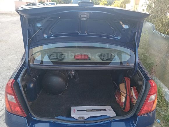 Sahibinden Renault Clio 1.4 RNA 2001 Model