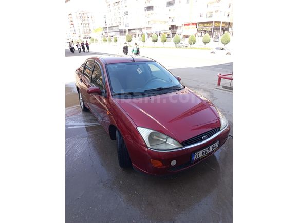Sahibinden Ford Focus 1.6 Ghia 2002 Model
