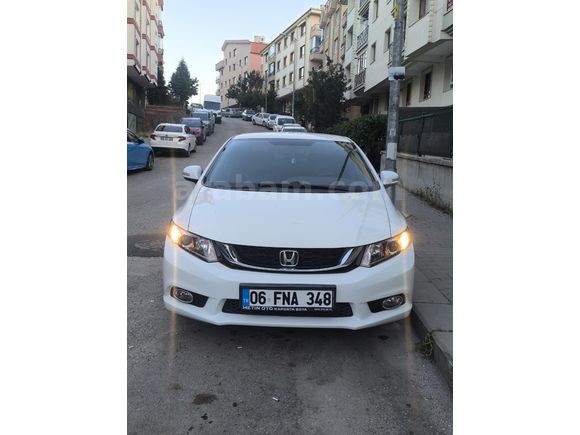 Sahibinden Honda Civic 1.6i VTEC Dream 2012 Model