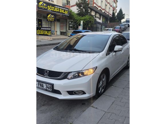 Sahibinden Honda Civic 1.6i VTEC Dream 2012 Model