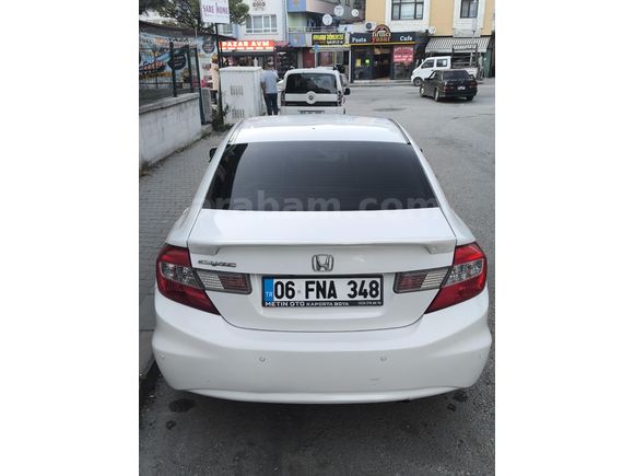 Sahibinden Honda Civic 1.6i VTEC Dream 2012 Model
