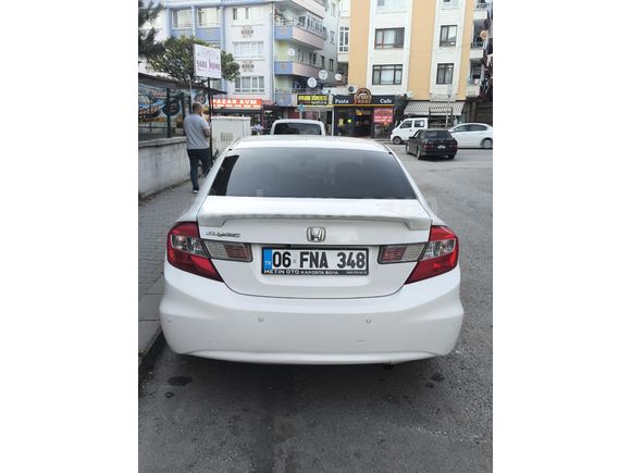 Sahibinden Honda Civic 1.6i VTEC Dream 2012 Model