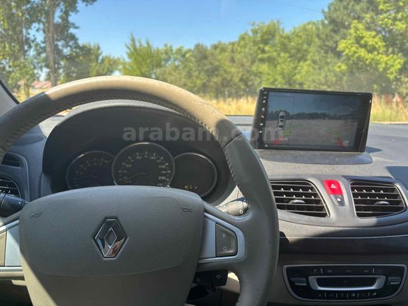 Sahibinden Renault Fluence 1.6 Privilege 2011 Model 
