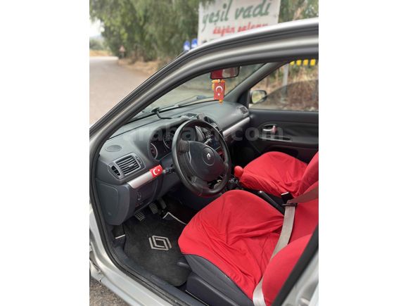 Sahibinden Renault Clio 1.4 Dynamique 2005 Model 