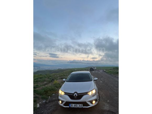 Sahibinden Renault Megane 1.5 dCi Touch 2020 Model