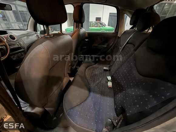 ESFA AUTO'DAN 2006 CİTROEN C3 1.4 HDİ X FURİO