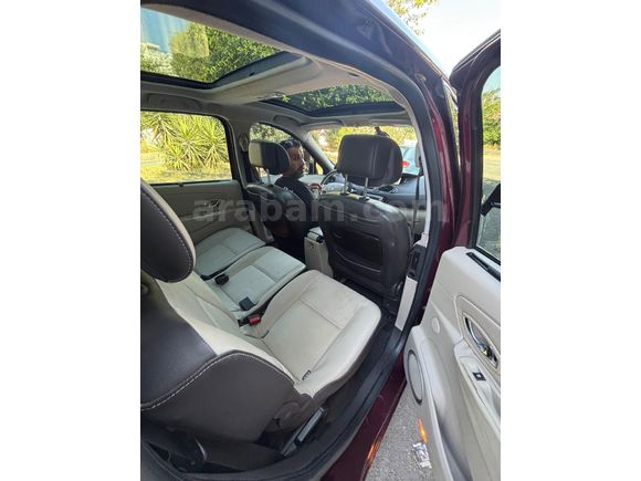 Sahibinden Renault Scenic 1.5 dCi Privilege 2012 Model