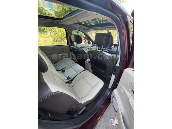 Sahibinden Renault Scenic 1.5 dCi Privilege 2012 Model