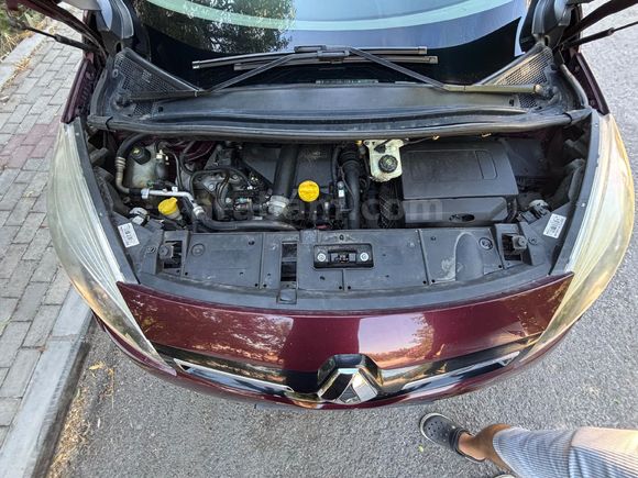 Sahibinden Renault Scenic 1.5 dCi Privilege 2012 Model
