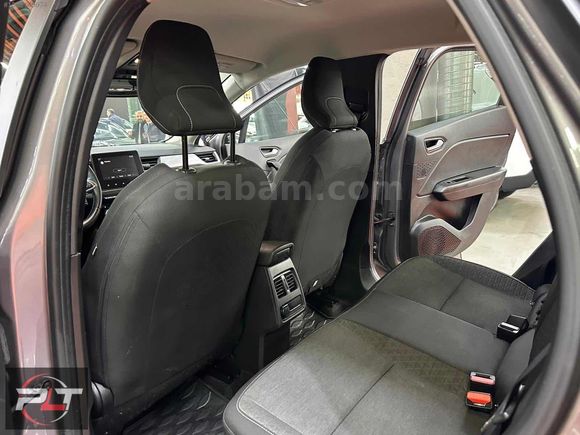 POLAT'TAN 2023 RENAULT CAPTUR TOUCH PLUS KREDİ VE SENET İMKAN