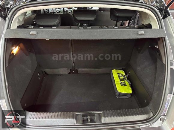 POLAT'TAN 2023 RENAULT CAPTUR TOUCH PLUS KREDİ VE SENET İMKAN