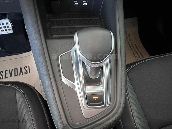 HATASIZ 2025 MODEL RENAULT CAPTUR HYBRIT TECHNO ESPRİTE ALPİNE