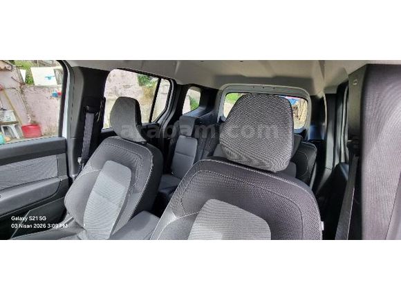 Sahibinden Renault Kangoo Multix 1.5 BluedCi Iconic 2025 Model