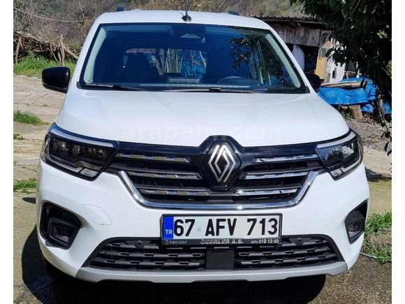 Sahibinden Renault Kangoo Multix 1.5 BluedCi Iconic 2025 Model