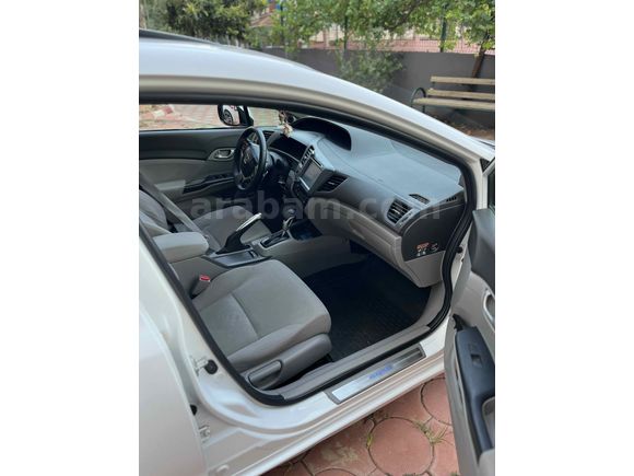 Sahibinden Honda Civic 1.6i VTEC Eco Elegance 2013 Model 
