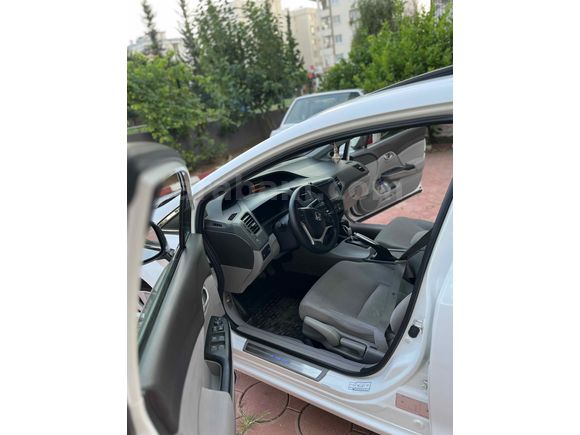 Sahibinden Honda Civic 1.6i VTEC Eco Elegance 2013 Model 