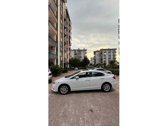 Sahibinden Honda Civic 1.6i VTEC Eco Elegance 2013 Model 