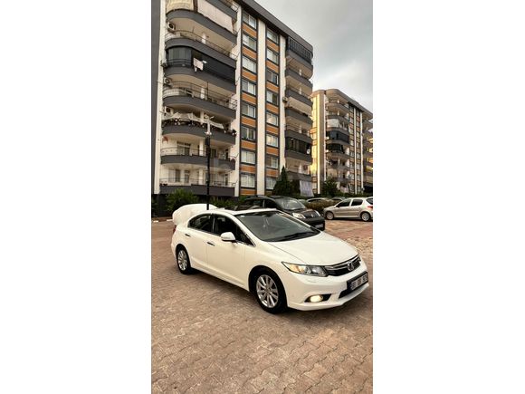 Sahibinden Honda Civic 1.6i VTEC Eco Elegance 2013 Model 