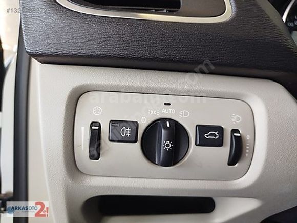 VOLVO &MG BAYİ ARKAS ANKARA 2015 V40 1.6 D PREMİUM