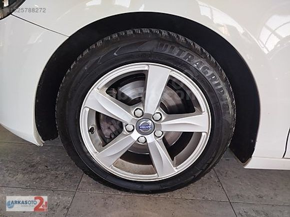 VOLVO &MG BAYİ ARKAS ANKARA 2015 V40 1.6 D PREMİUM