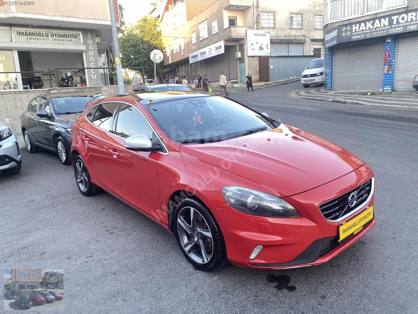 Galeriden Volvo V40 1.5 R-Design 2016 Model İstanbul 172.000 km Kırmızı 1
