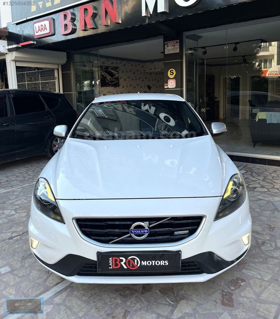 Galeriden Volvo V40 1.6 D R-Design 2014 Model Antalya 204.000 km Beyaz 4