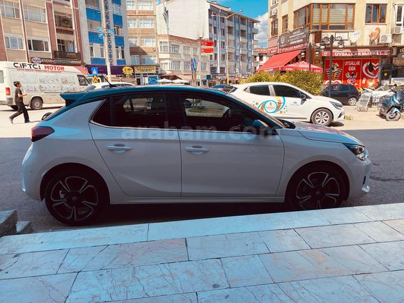SAHİBİNDEN 2022 OPEL CORSA 1.2T ULTİMATE