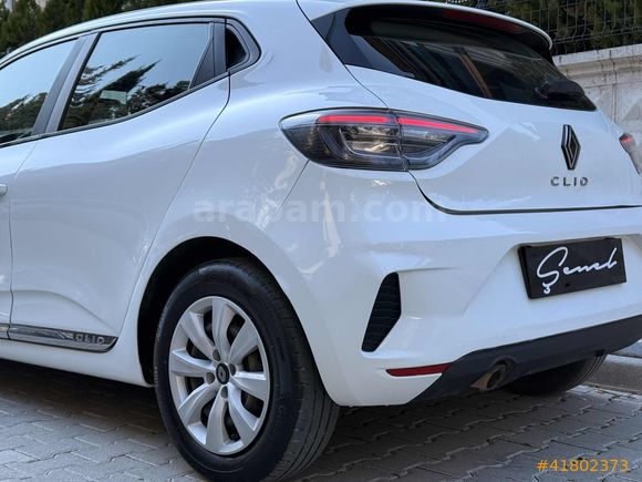 2023 RENAULT CLİO 1.0 SCE EQUİLİBRE DEĞİŞENSİZ SERVİS BAKIMLI