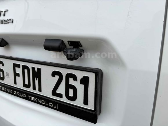 Sahibinden Ford Transit Courier 1.5 TDCi Deluxe 2023 Model 
