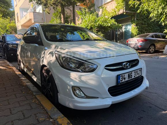 Sahibinden Hyundai Accent Blue 1.6 CRDI Mode Plus 2015 Model 