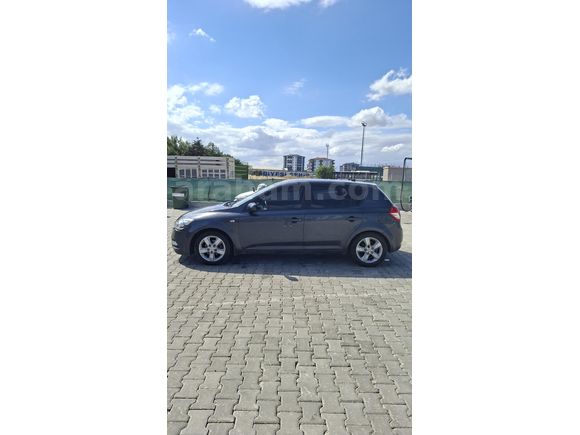 Sahibinden Kia Ceed 1.6 CRDi Cool 2011 Model