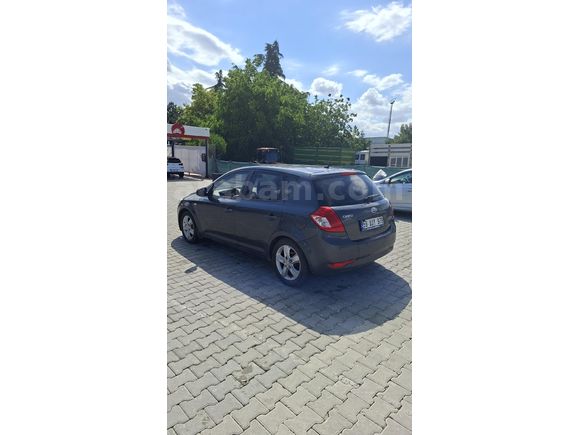 Sahibinden Kia Ceed 1.6 CRDi Cool 2011 Model