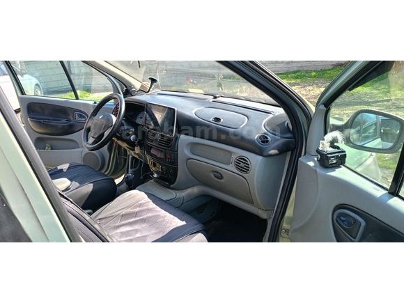Sahibinden Renault Scenic RX4 2.0 2002 Model