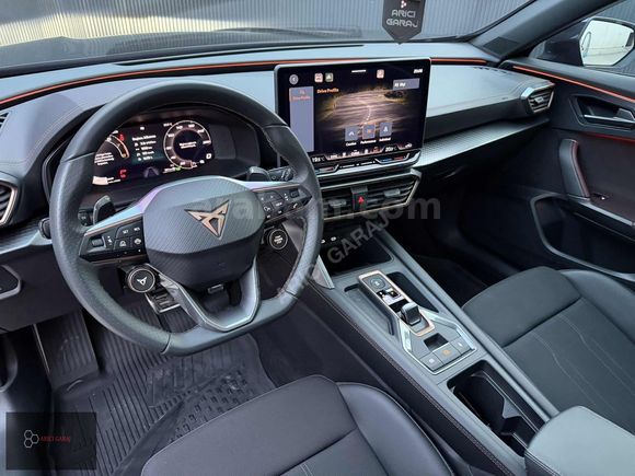 2025 ÇIKIŞLI CUPRA FORMENTOR 1.5 E-TSİ MHEV CAM TAVAN+E,BAĞAJ
