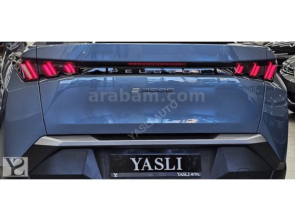 ** YASLI AUTO ** 9.000 KM BOYASIZ HATASIZ CAM TAVAN İLK SAHİBİ.