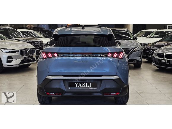 ** YASLI AUTO ** 9.000 KM BOYASIZ HATASIZ CAM TAVAN İLK SAHİBİ.