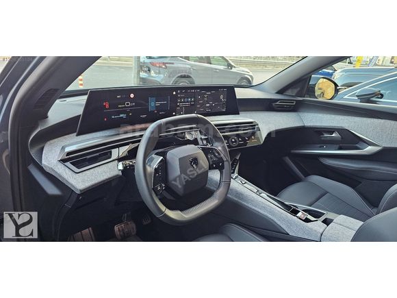 ** YASLI AUTO ** 9.000 KM BOYASIZ HATASIZ CAM TAVAN İLK SAHİBİ.