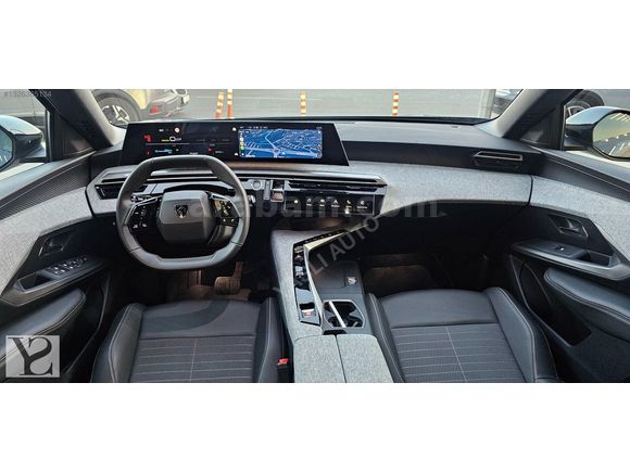 ** YASLI AUTO ** 9.000 KM BOYASIZ HATASIZ CAM TAVAN İLK SAHİBİ.
