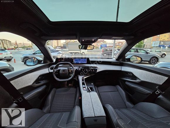 ** YASLI AUTO ** 9.000 KM BOYASIZ HATASIZ CAM TAVAN İLK SAHİBİ.