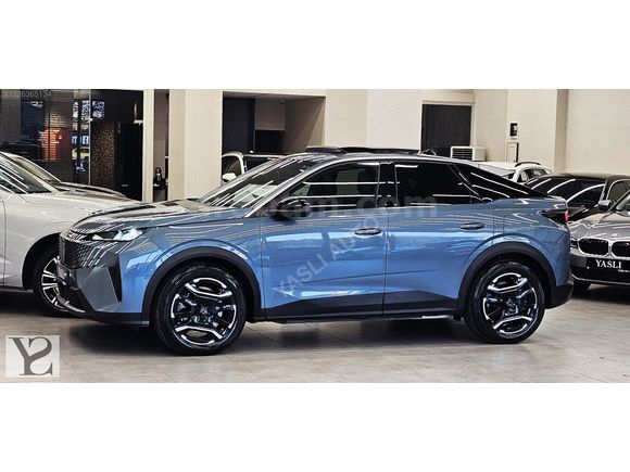 ** YASLI AUTO ** 9.000 KM BOYASIZ HATASIZ CAM TAVAN İLK SAHİBİ.