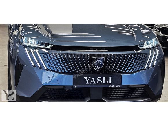 ** YASLI AUTO ** 9.000 KM BOYASIZ HATASIZ CAM TAVAN İLK SAHİBİ.