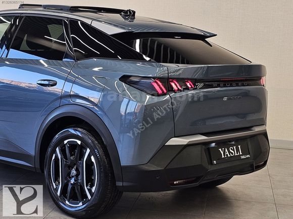 ** YASLI AUTO ** 9.000 KM BOYASIZ HATASIZ CAM TAVAN İLK SAHİBİ.