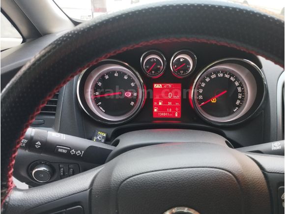 2015 1.6 benzin LPG 135000 km LPG tankı yenilendi akü yeni klima bakımı yapılıp gaz DOLUMU yapıldıel