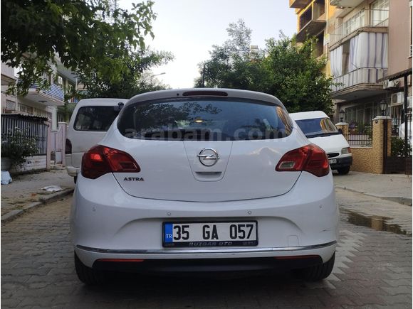 2015 1.6 benzin LPG 135000 km LPG tankı yenilendi akü yeni klima bakımı yapılıp gaz DOLUMU yapıldıel