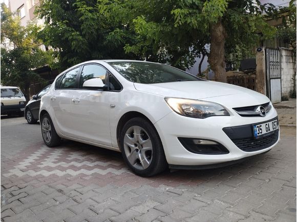 2015 1.6 benzin LPG 135000 km LPG tankı yenilendi akü yeni klima bakımı yapılıp gaz DOLUMU yapıldıel