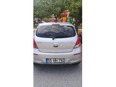 Sahibinden Hyundai i20 1.4 CVVT Style 2013 Model