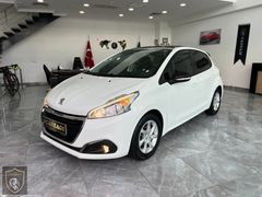 CARZADE'DEN 2015 208 1.6 e-HDİ ALLURE CAM TVN 135,000KM 1,5 BOYA