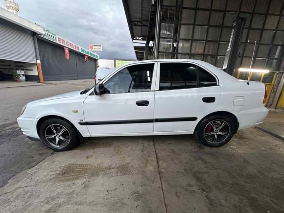 Sahibinden Hyundai Accent 1.5 CRDi Admire 2006 Model 